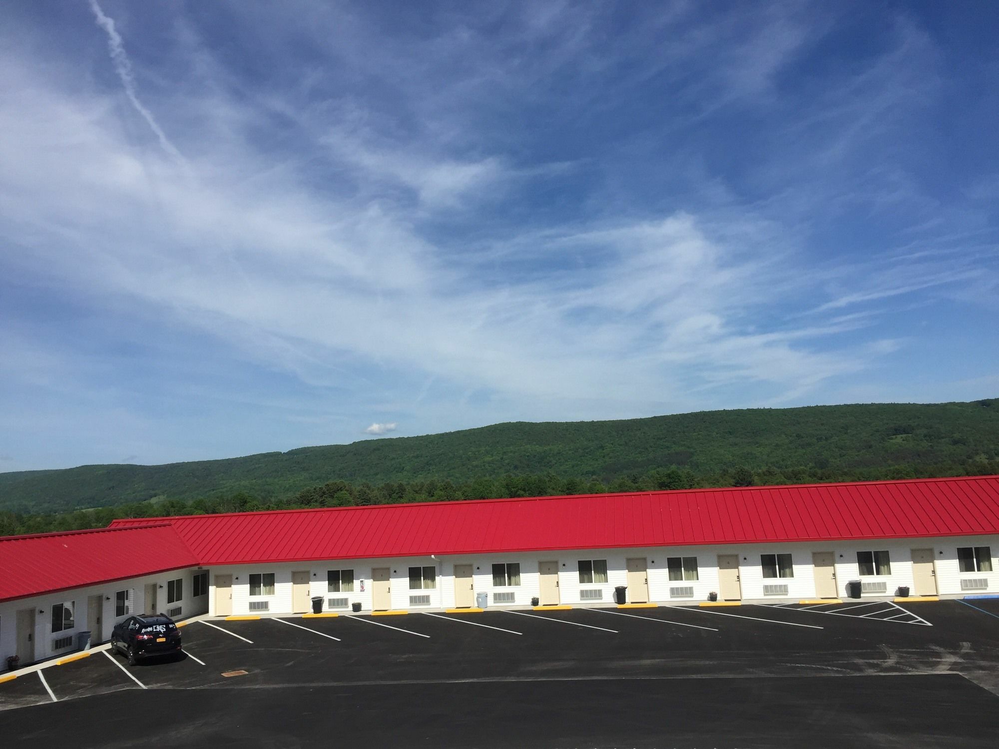 Apple Inn And Suites Cooperstown Area Milford Exterior photo